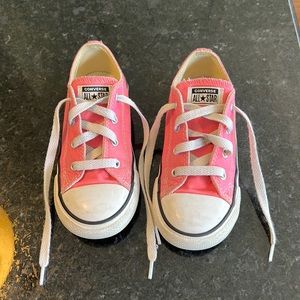 Converse pink girls tennis shoes size 10